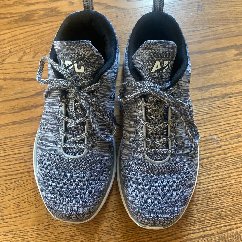 APL sneakers size 8